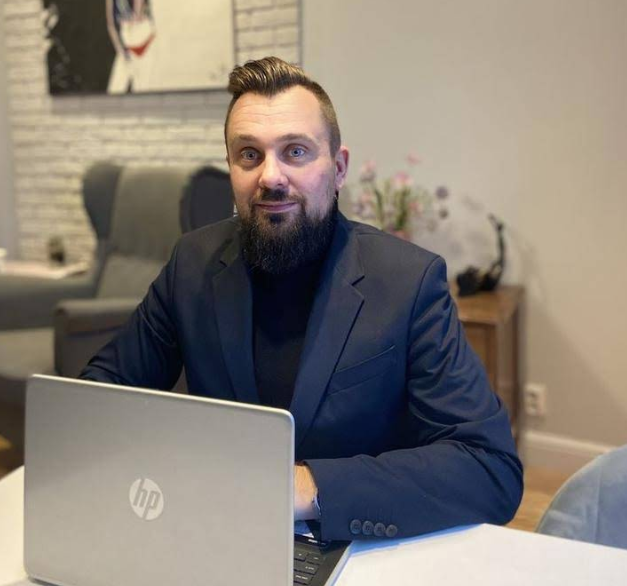 Kamil Krysztofowicz - agent ubezpieczeniowy